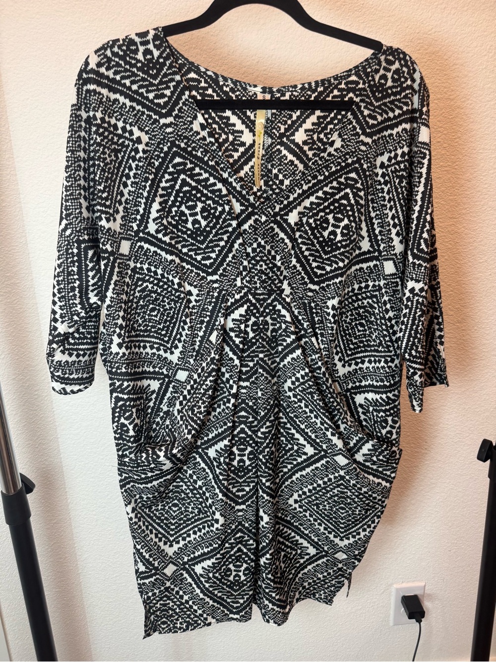 Uncle Frank Black & White Geometric Print Peplum Blouse Size S